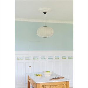 Ciondolo Ovale Made By Hand in Lampadario Bianco Perla Ø45